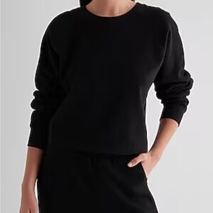 Express Women's Black Crew Neck Sweater